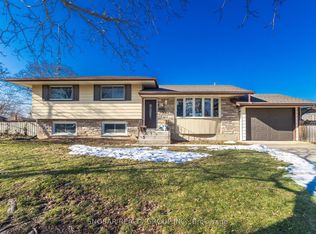 57 Alexandra Blvd, Saint Catharines, ON L2P 1K2