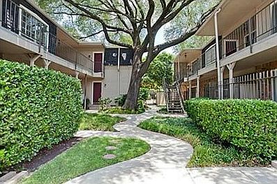 2nd image of 5319 Fleetwood Oaks Ave APT 159