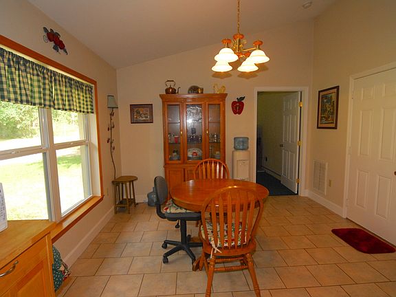 5th image of 649 SW Heron Dr