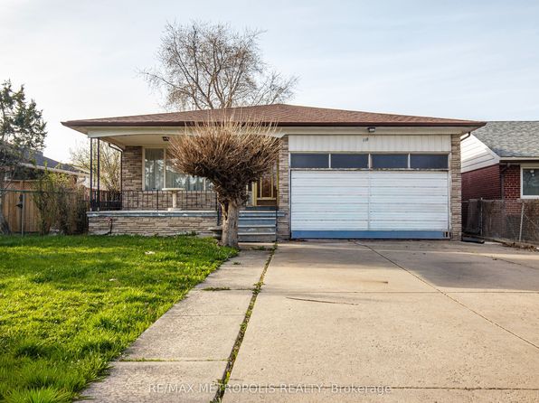 110 Stevenson Rd, Toronto, ON M9V 2B5