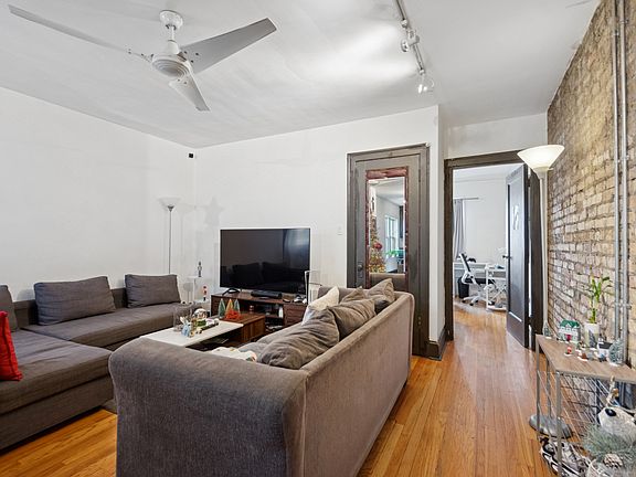 4th image of 6238 N Broadway St #3N