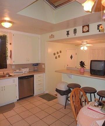 2nd image of 6146 Hillsdale Ave