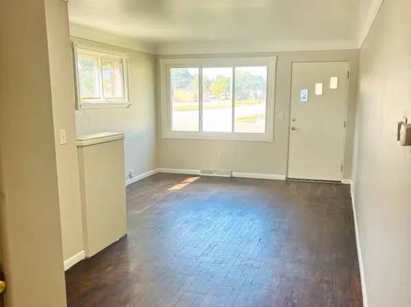 3223 State St, Saginaw, MI 48602