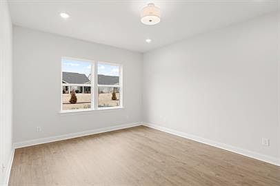 5th image of 2634 Eldin Creek Dr #122