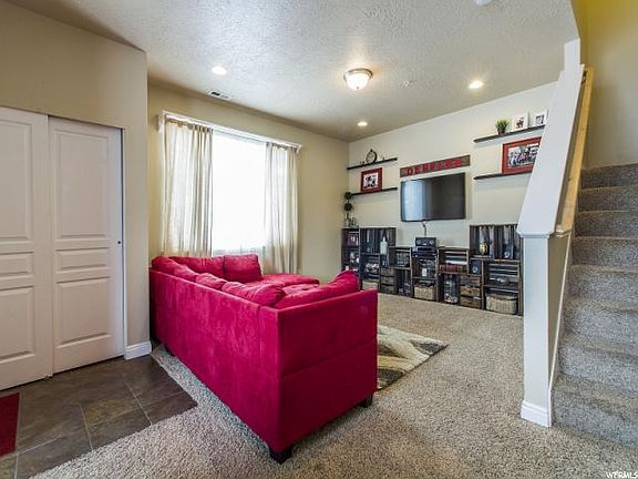 3rd image of 4736 W Thorndale Way