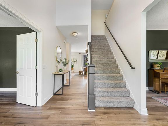 2nd image of 3605 Turner Dr SW
