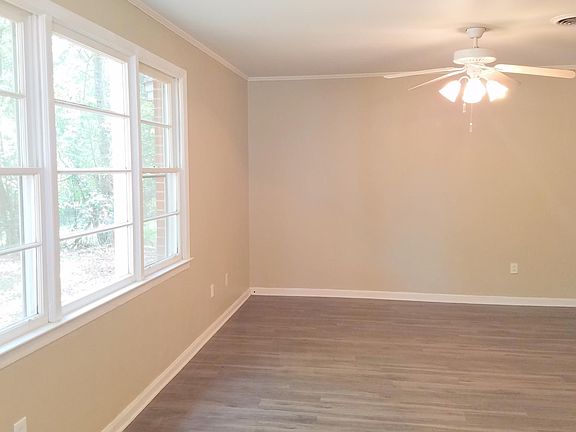3rd image of 58 Salem Dr
