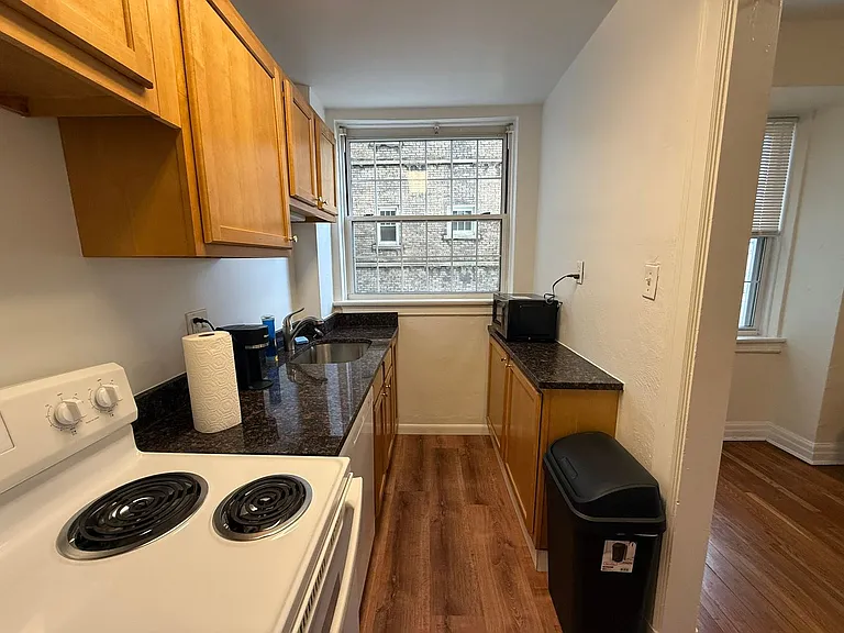 New King Edward Apartments — Photo 386