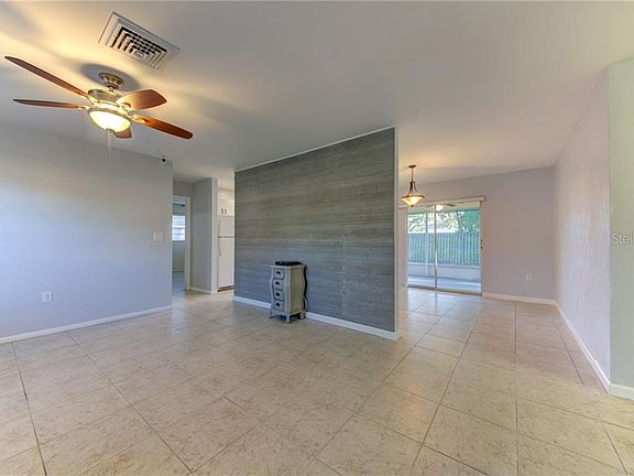 5th image of 4246 Winthrop St