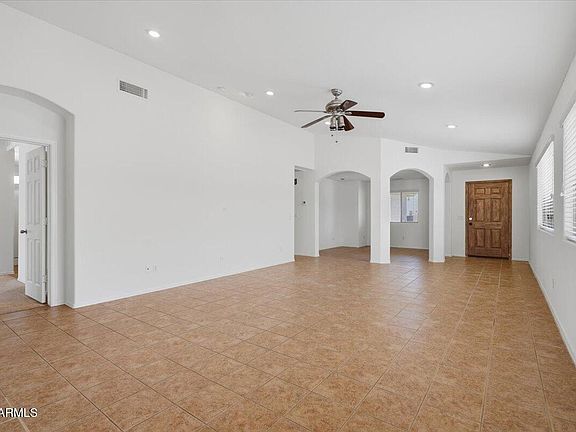 3rd image of 25730 W St Catherine Avenue