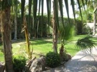 864 N Riverside Dr, Palm Springs, CA 92264