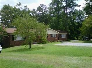 1060 20th St NE, Hickory, NC 28601