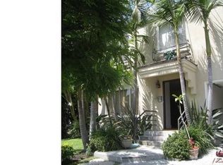 161 N Hamel Dr, Beverly Hills, CA 90211