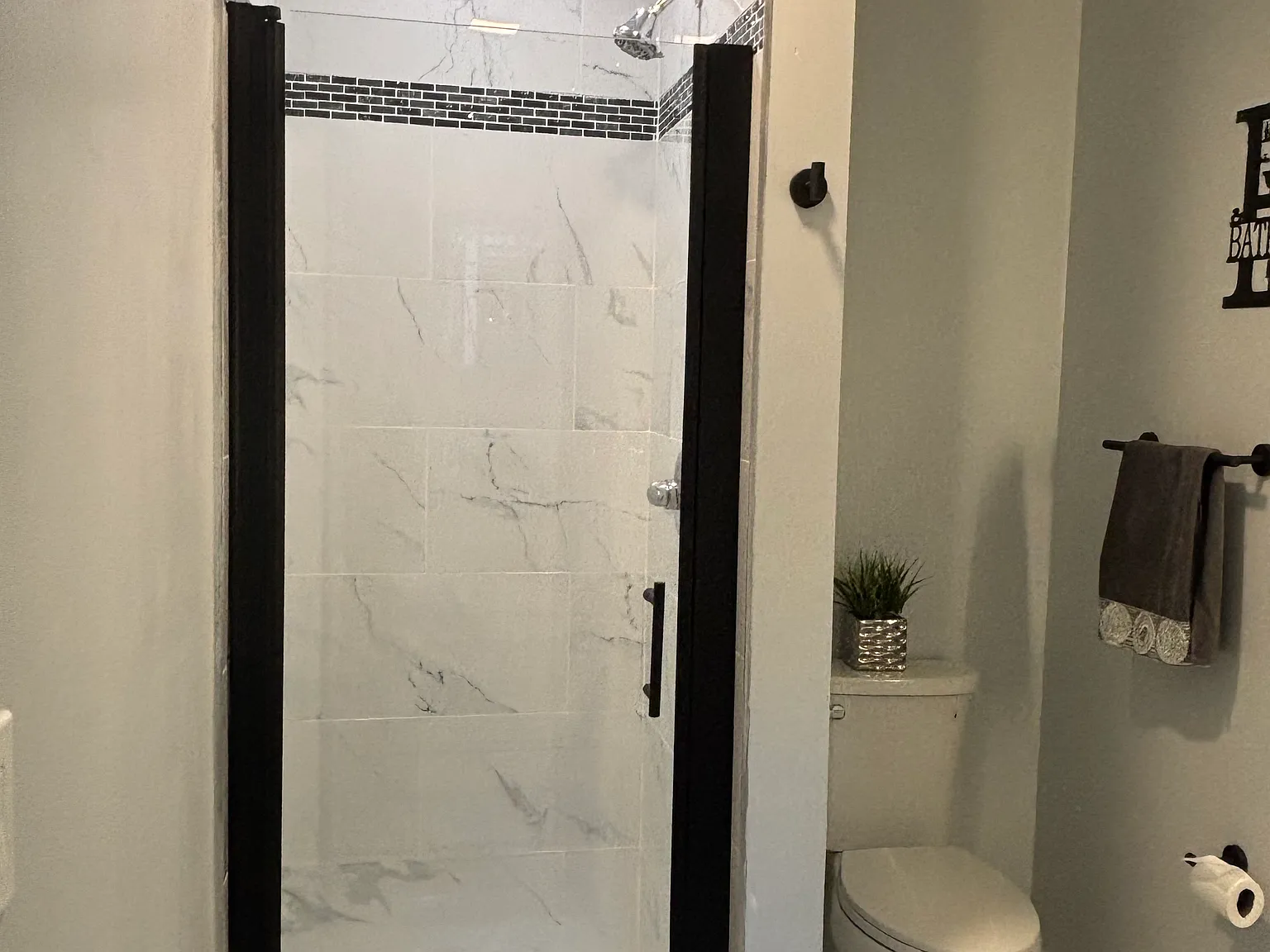 3 bed, 1100 sqft, $2,900 — Photo 3