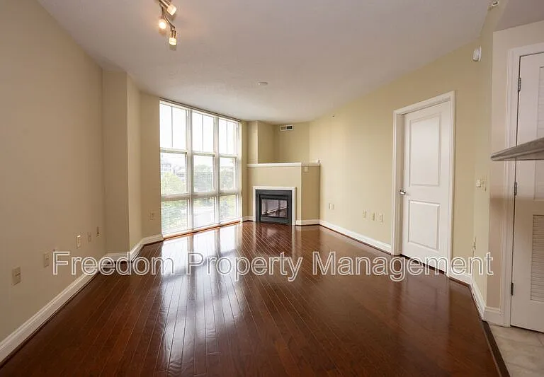 11760 Sunrise Valley Dr #514 — Photo 7