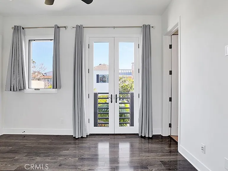 243 Poppy Ave — Photo 33