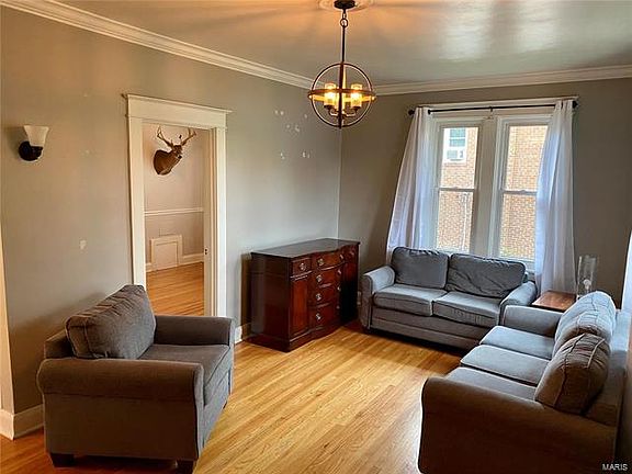 3rd image of 9415 Sterling Pl