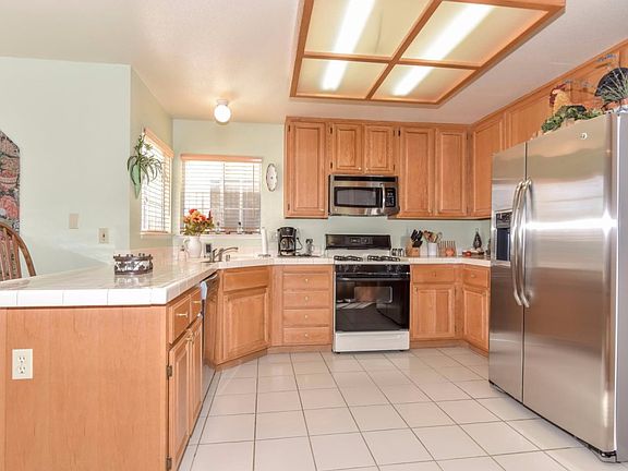 3rd image of 5528 Red Bluff Dr