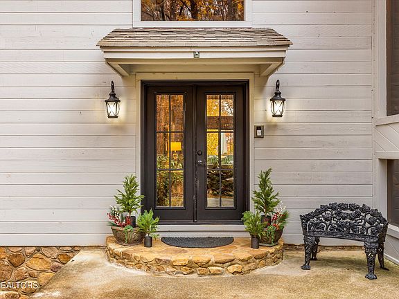3rd image of 1228 Havenwood Dr