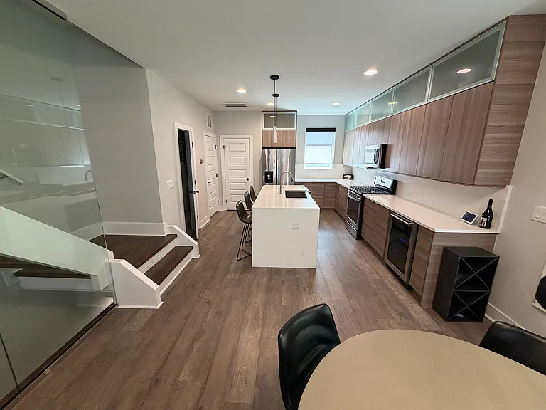 1005 Westbrook Dr #B — Photo 24