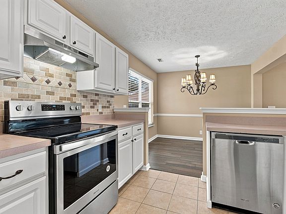 3rd image of 2316 Crescent Valley Pl