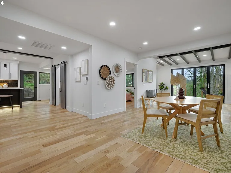 1403 SW Broadway Dr — Photo 19