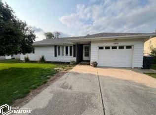 1006 Twin Pine Dr, Ida Grove, IA 51445