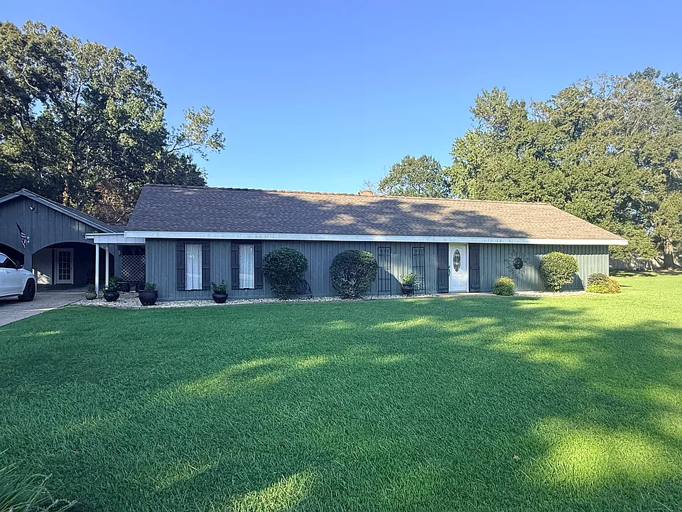 1212 Eaton Dr