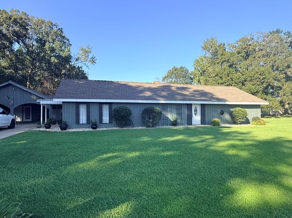 1212 Eaton Dr
