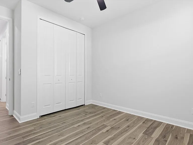 155 Weekend Ave — Photo 7