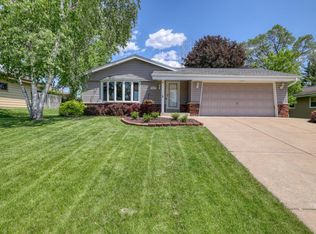 4728 S 47th St, Greenfield, WI 53220
