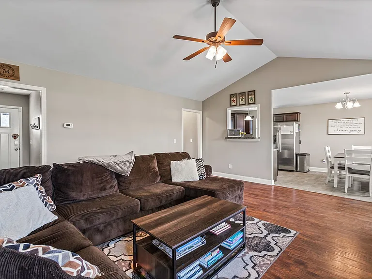 205 Long Neck Dr — Photo 6