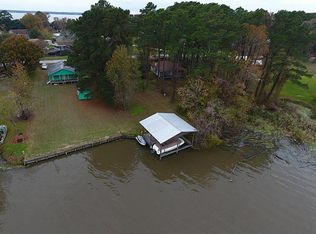 102 4th Ave, Onalaska, TX 77360
