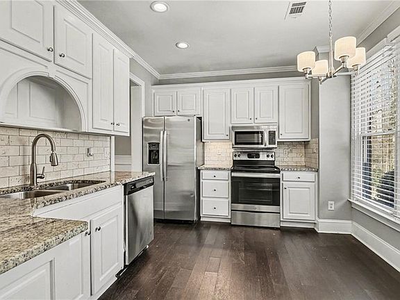 4th image of 7950 Colquitt Rd Unit B3