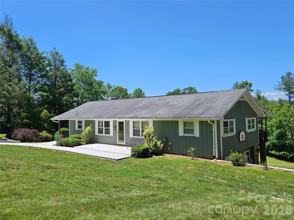 72 Ridgetop Ln, Spruce Pine, NC 28777
