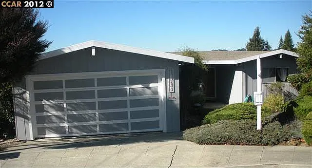 18709 Capricorn Ct photo 1
