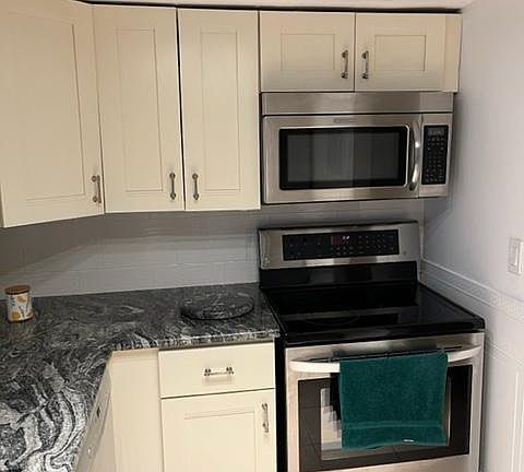 5th image of 1180 Carlton Ct #101A