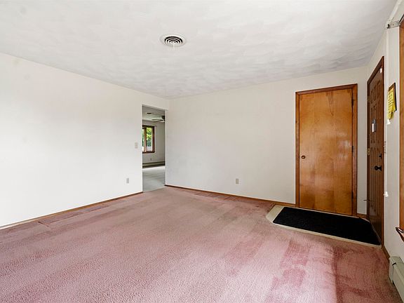 4th image of 1718 Union Chapel Rd