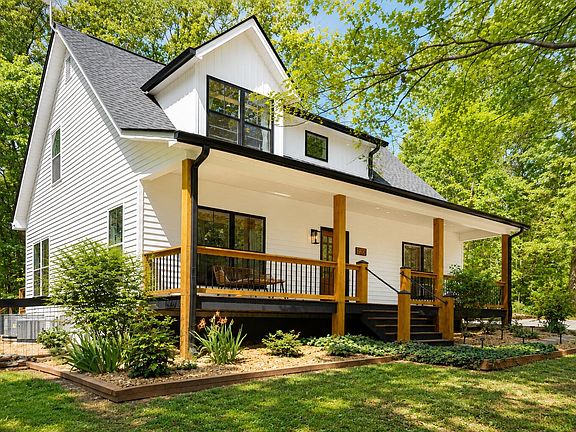 3rd image of 2201 Burford Rd