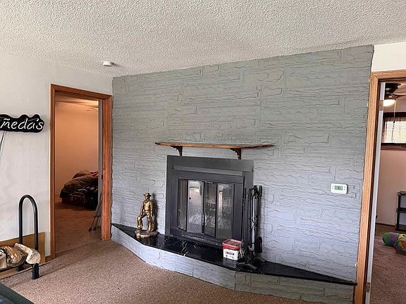 5th image of 303 3rd Ave N