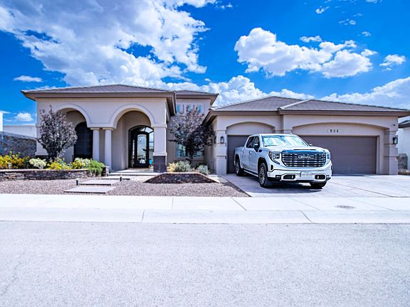 2nd image of 954 Tramonto Vista Ct