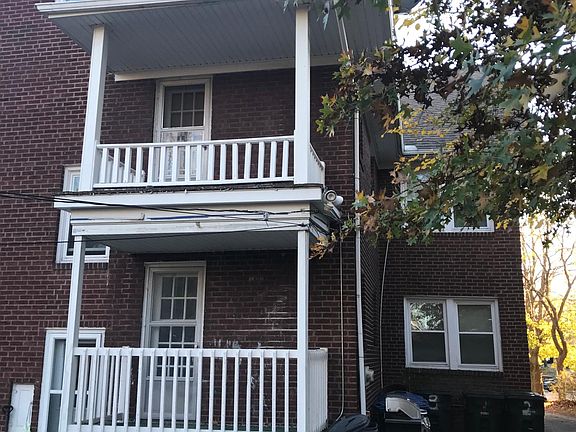 4th image of 16708 Clifton Blvd #1