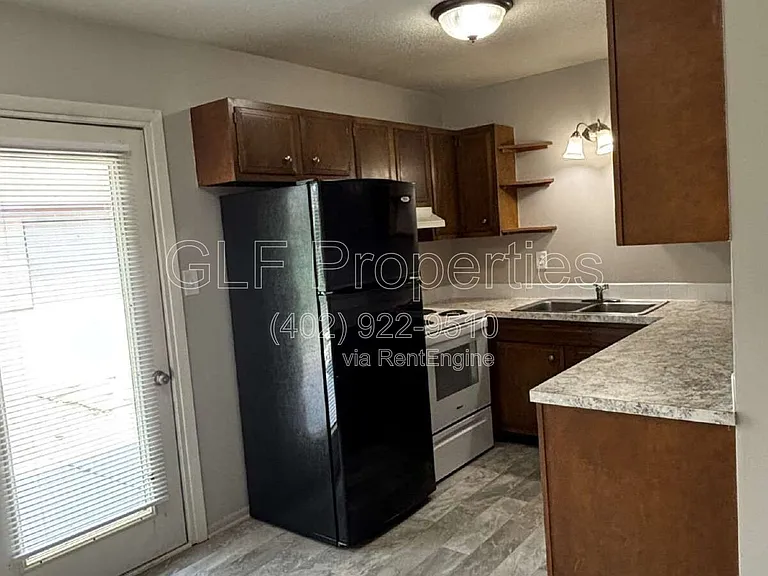 823 N 2nd St #5 — Photo 1
