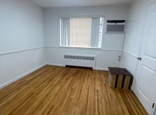 15718 26th Ave #1, Flushing, NY 11354