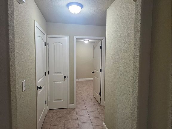 4th image of 2410 S 11th Pl
