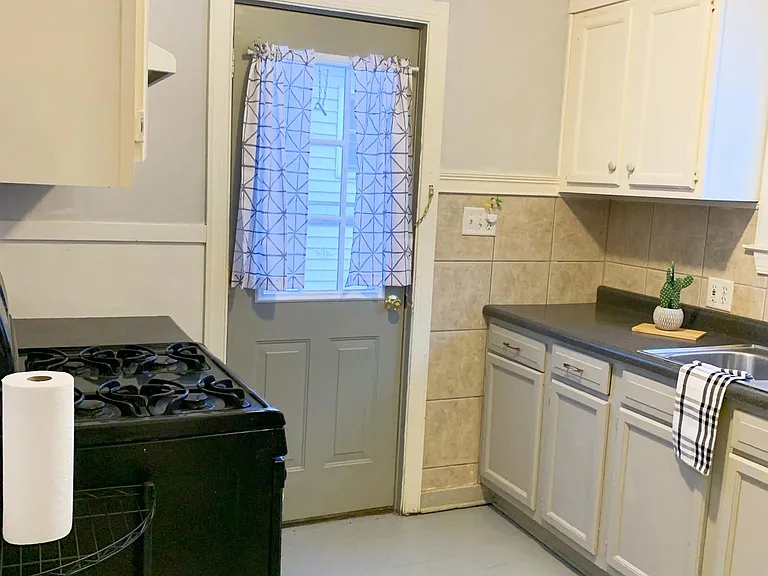 1434 Elliott St SE — Photo 9