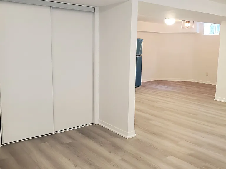 1118 Lambton Dr #BASEMENT — Photo 5