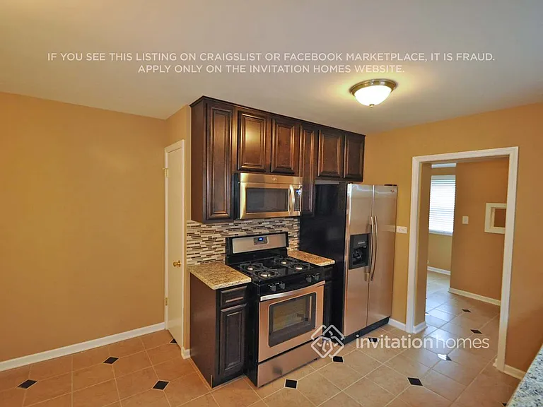 6042 W Bryn Mawr Ave — Photo 4