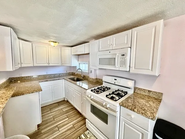 14 Amity St #1 — Photo 13