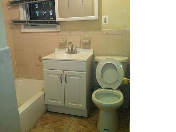 3rd image of 57 Cedar Ave APT 3